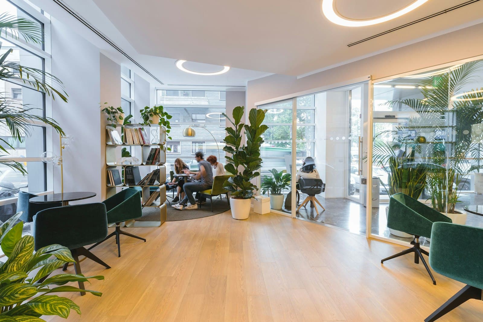 Gənclik metrosu üstündə B+ ofis mərtəbəsi — Şəkil 3